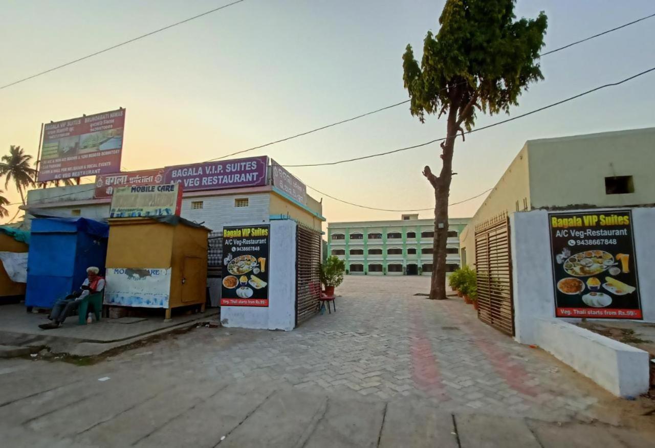 Heritage Bagala Dharmasala Hotel Puri Buitenkant foto