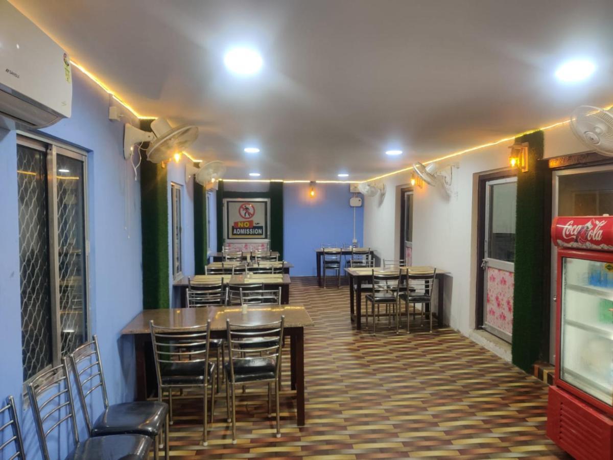 Heritage Bagala Dharmasala Hotel Puri Buitenkant foto