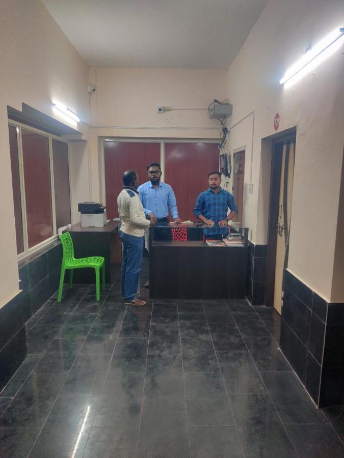 Heritage Bagala Dharmasala Hotel Puri Buitenkant foto